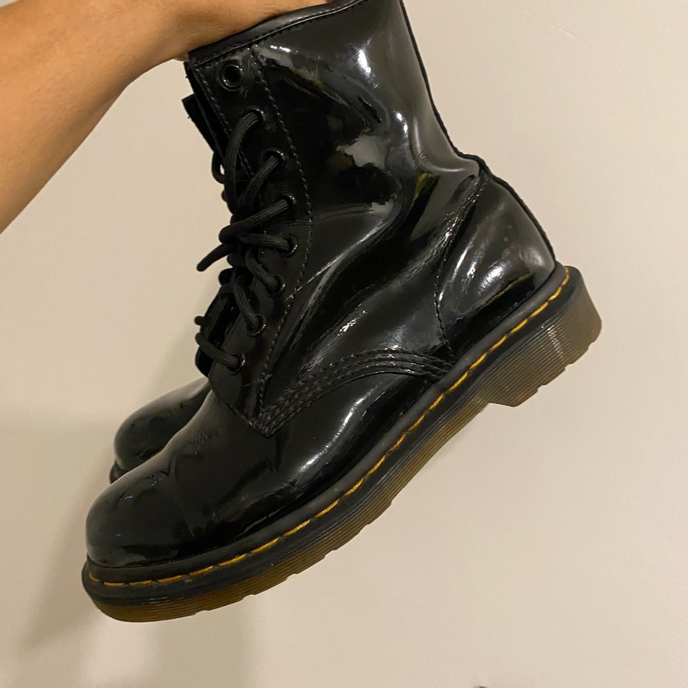 DR. MARTENS ANKLE BOOTS
